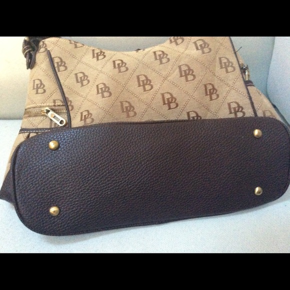 Handbag - Picture 3 of 4